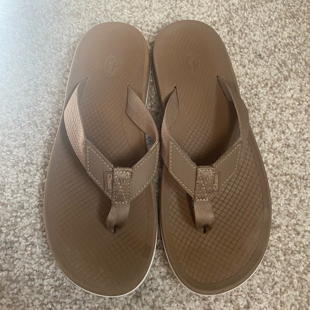 Chaco flip flops